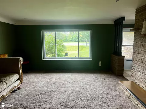 2336 E Maple, Grand Blanc, MI 48507 photo 2