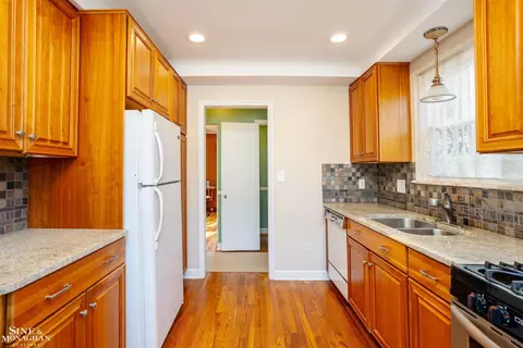 596 Lakeland, Grosse Pointe, MI 48230 photo 11