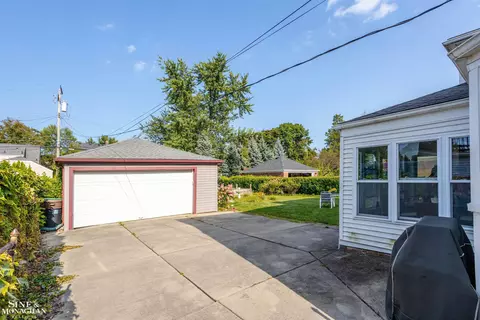 596 Lakeland, Grosse Pointe, MI 48230 photo 41