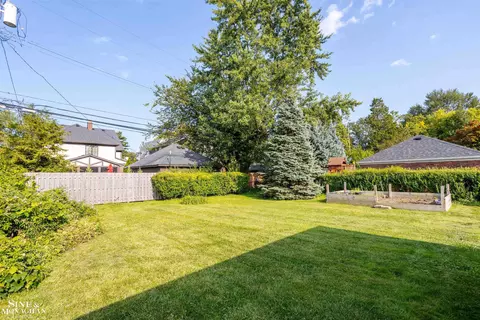 596 Lakeland, Grosse Pointe, MI 48230 photo 35