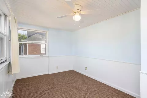 596 Lakeland, Grosse Pointe, MI 48230 photo 29