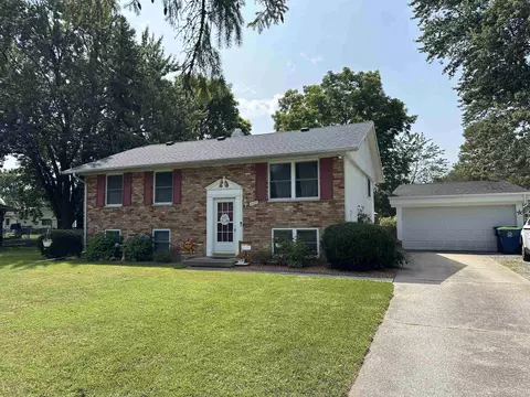 2449 Lochmoor, Saginaw, MI 48603