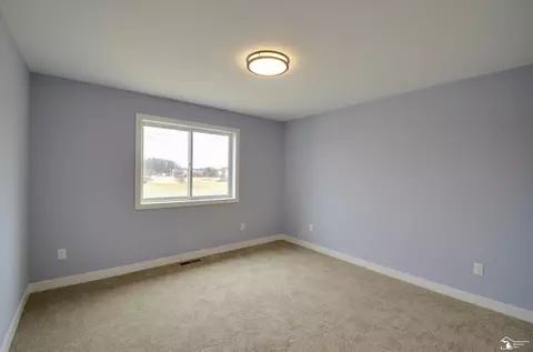 Bedroom - 4911 Skylark, Monroe, MI 48161 photo 4 of 7