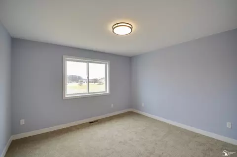 Bedroom - 4911 Skylark, Monroe, MI 48161 photo 6 of 7