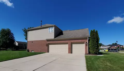 22018 Gailes, Macomb, MI 48044 photo 6