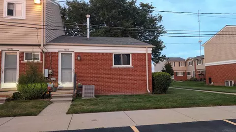 18911 S Highlite, Clinton Township, MI 48035