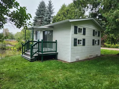 5497 N Cedar Riv, Gladwin, MI 48624