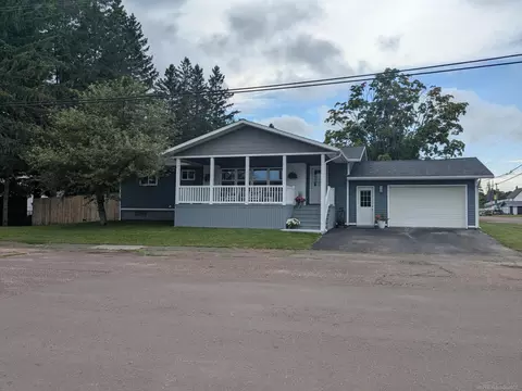 1 2nd, South Range, MI 49963