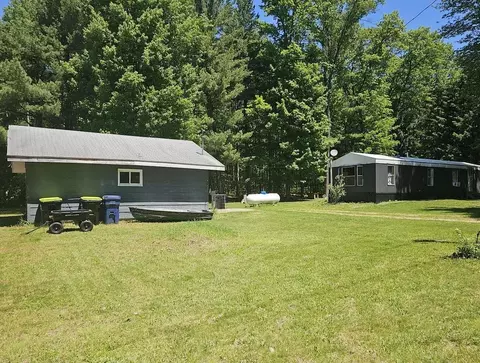 3819 Half Moon Lk, Harrison, MI 48625