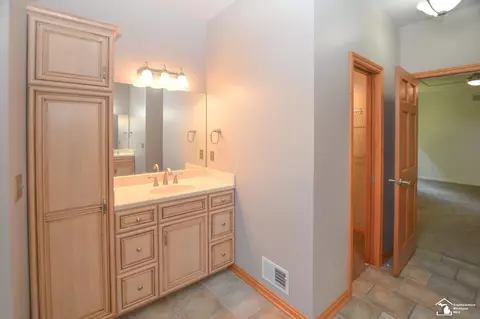1009 Regents, Monroe, MI 48161 photo 29