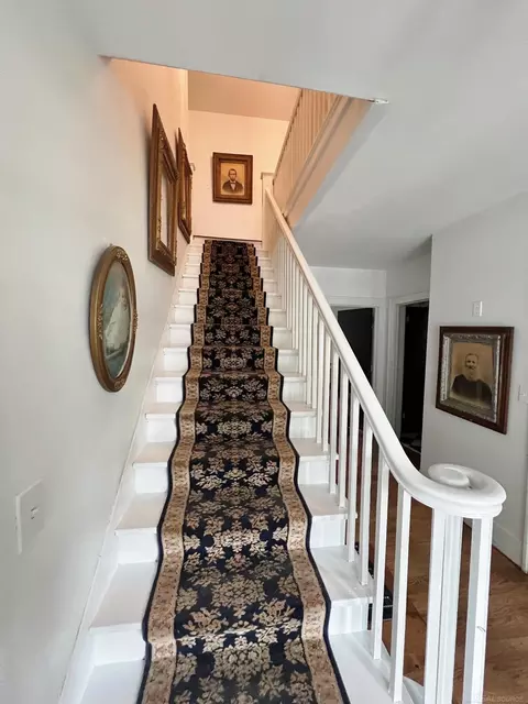 Entry Way - 40 Washington, Sandusky, MI 48471 photo 5 of 6