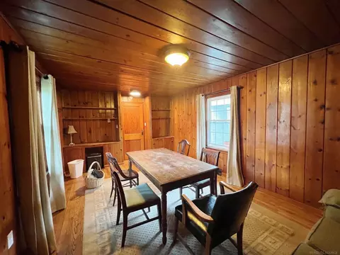Dining - 40 Washington, Sandusky, MI 48471 photo 3 of 3