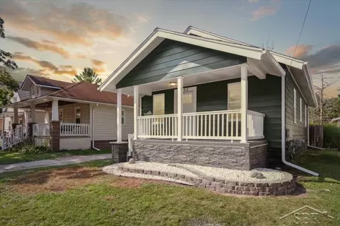 1432 Acacia, Saginaw, MI 48602
