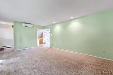 Living - 2726 Coach Lite, Tecumseh, MI 49286 photo 3 of 7