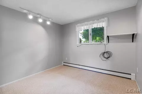 Bedroom - 2726 Coach Lite, Tecumseh, MI 49286 photo 4 of 4