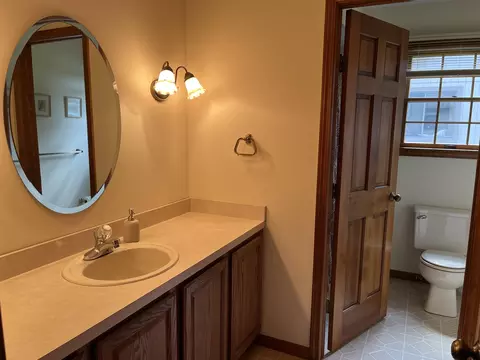 Bath - 2379 Islanders, Gladwin, MI 48624 photo 1 of 5