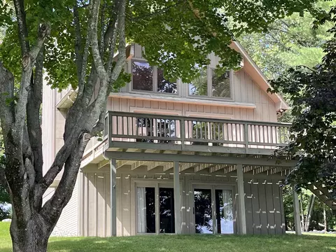 2379 Islanders, Gladwin, MI 48624