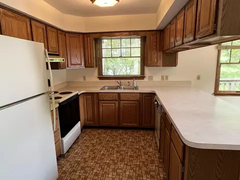 Kitchen - 2379 Islanders, Gladwin, MI 48624 photo 2 of 4