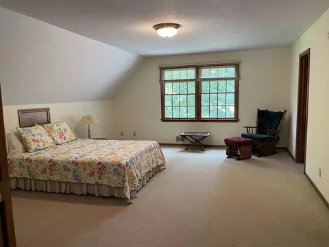 Bedroom - 2379 Islanders, Gladwin, MI 48624 photo 6 of 9