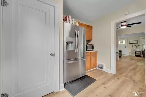 Entry Way - 21 Stanford, Monroe, MI 48162 photo 4 of 5