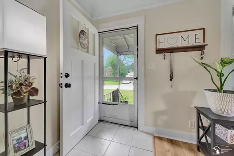 Entry Way - 21 Stanford, Monroe, MI 48162 photo 1 of 5