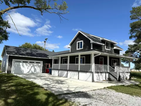 1534 W Townline 14, Auburn, MI 48611