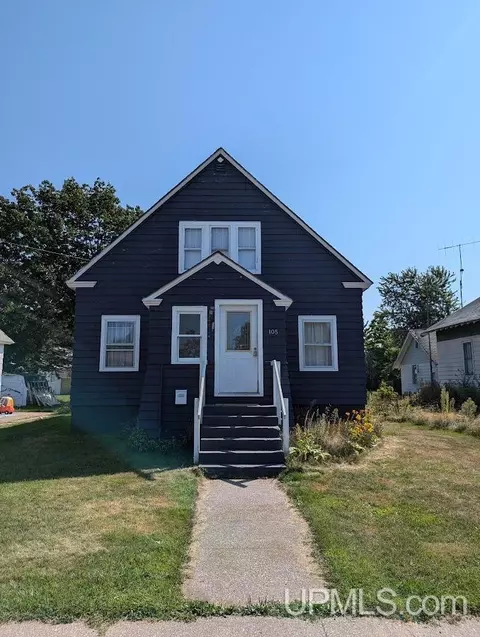 105 3rd, Ontonagon, MI 49953