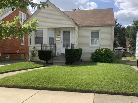 5501 Kenilworth, Dearborn, MI 48126