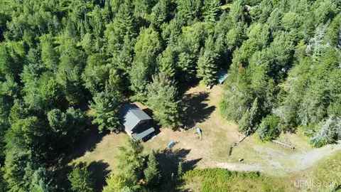1867 S Sidnaw, Sidnaw, MI 49961