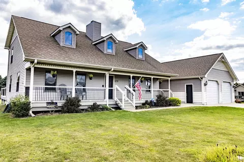 3179 N Planeview Dr, Adrian, MI 49221