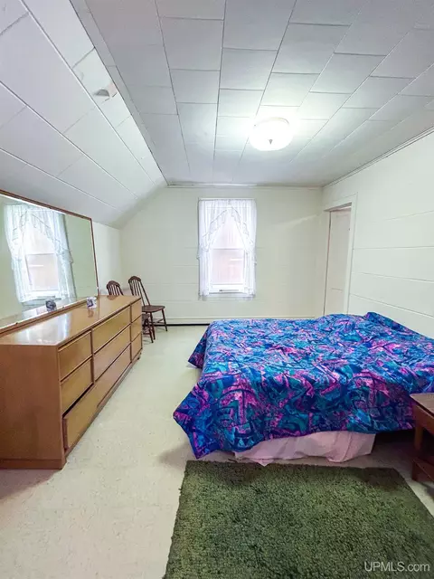 Bedroom - 1307 Pierce, Wakefield, MI 49968 photo 1 of 7