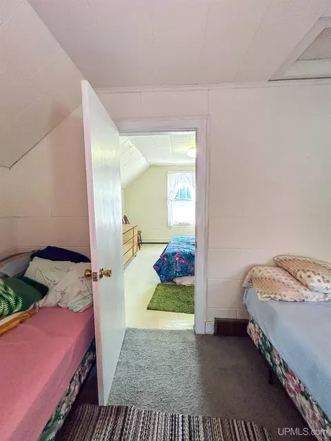 Bedroom - 1307 Pierce, Wakefield, MI 49968 photo 5 of 7