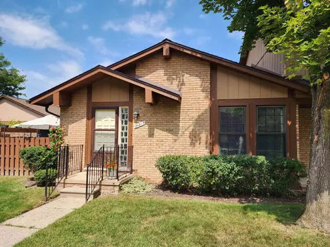 24813 Greenhill, Warren, MI 48091