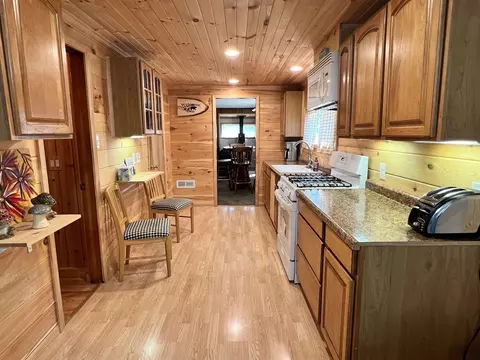 6903 Sawmill, Harrison, MI 48625 photo 5