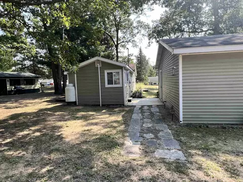 6903 Sawmill, Harrison, MI 48625 photo 25
