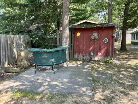 6903 Sawmill, Harrison, MI 48625 photo 23