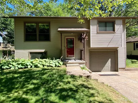 1604 Kimber, Marquette, MI 49855