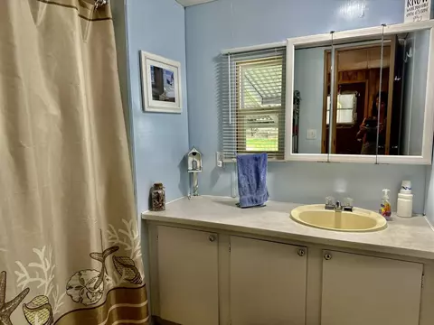 Bath - 3263 Beaver, Gladwin, MI 48624 photo 2 of 3