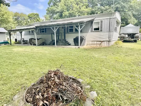 Exterior - 3263 Beaver, Gladwin, MI 48624 photo 1 of 6