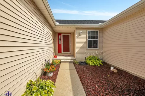 222 Quail, Capac, MI 48014 photo 2