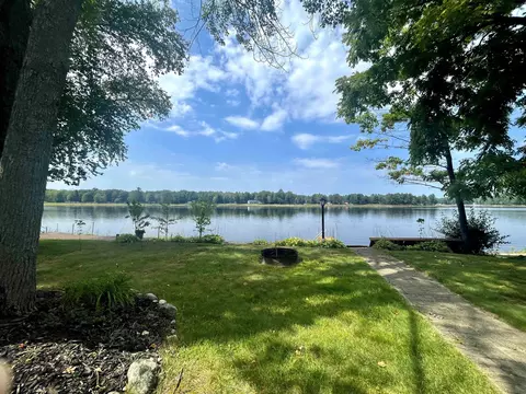 2881 Lakeshore, Gladwin, MI 48624 photo 4