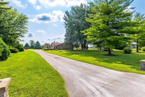 861 Hessen, Columbus, MI 48063