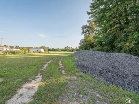 12217 Ostrander, Maybee, MI 48159 photo 4