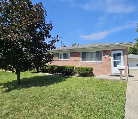 16031 Lois, Roseville, MI 48066