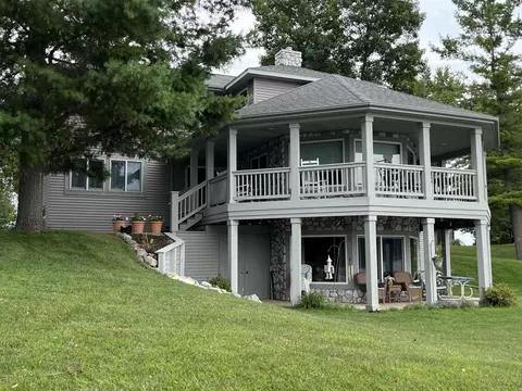 Exterior - 2393 Islanders, Gladwin, MI 48624 photo 2 of 7