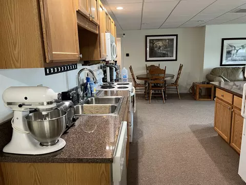 Kitchen - 2393 Islanders, Gladwin, MI 48624 photo 10 of 10