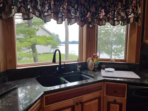Kitchen - 2393 Islanders, Gladwin, MI 48624 photo 2 of 10
