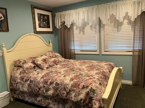 Bedroom - 2393 Islanders, Gladwin, MI 48624 photo 7 of 7