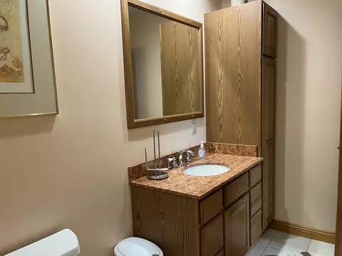 Bath - 2393 Islanders, Gladwin, MI 48624 photo 17 of 18