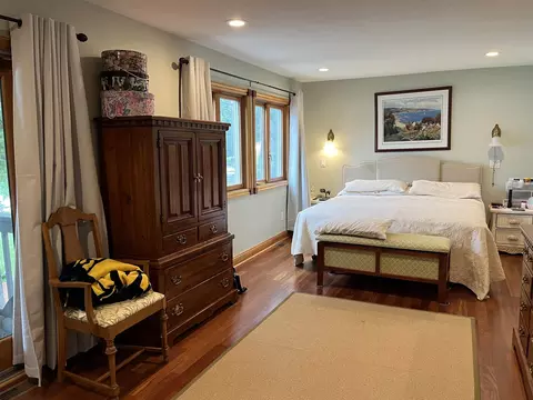 Bedroom - 2393 Islanders, Gladwin, MI 48624 photo 1 of 7